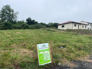 🏗 TRAVAUX 🏗

Un petit détour sur une construction à Aurillac(15).
Nous remercions les entreprises pour leurs travail malgré des températures caniculaires...