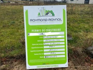 ✨ Permis de construire validé ! ✨
Nous sommes heureux de vous annoncer la validation du permis de construire pour cette maison de 97 m², comprenant :
-1...
